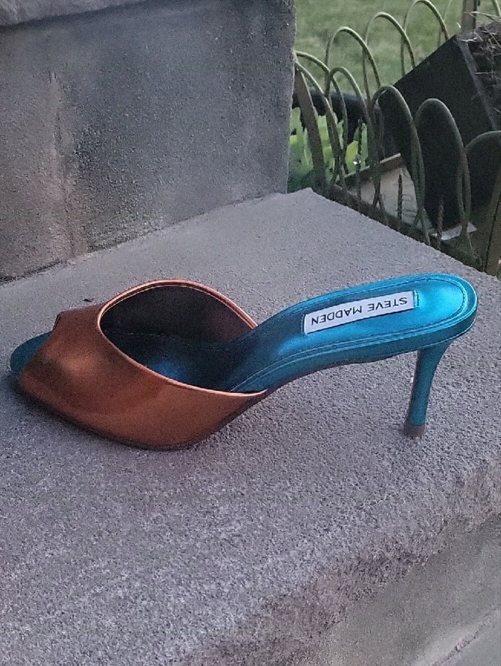 Steve Madden Copper Metallic Open-Toe Mules with Turquoise Insole - Picture 3 of 6